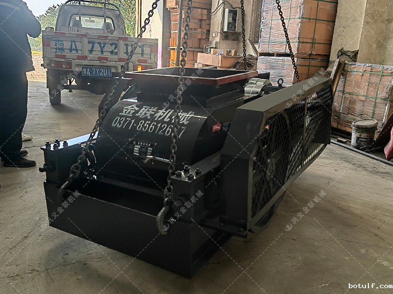 2pgc600*750双齿辊破碎机发往湖南娄底破碎煤块