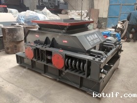 2PGC600X900双齿辊破碎机发往青海破镍矿