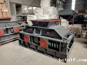 2pgc600*900双齿辊破碎机发往安徽淮南_破碎煤矸石