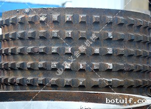 双齿辊破碎机-厂家直供价格低-齿雷竞技技结构原理图